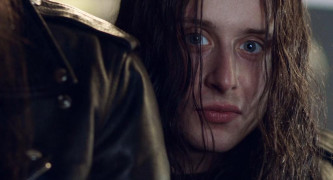 Кадр з фільму Володарі хаосу