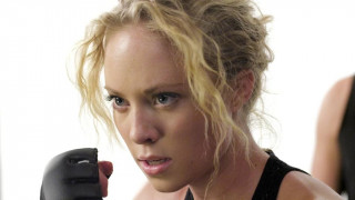 Кадр з фільму Вціліла