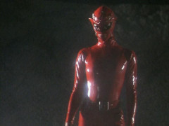 Кадр з фільму Раптовий удар