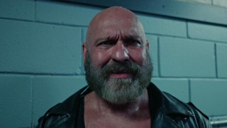 Кадр з фільму Брати Менсони проти зомбі