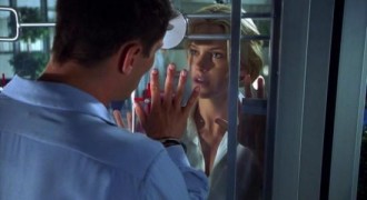 Кадр з фільму Створіння 2