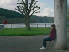 Кадр з фільму Дві матері, дві доньки