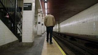 Кадр з фільму Напад на Волл-стріт