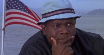 Кадр з фільму Організація