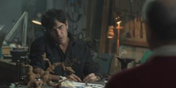 Кадр з фільму Секрет Ювеліра