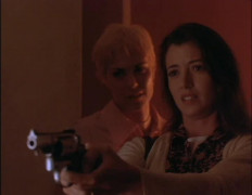 Кадр з фільму Темний день, світла ніч