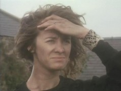 Кадр з фільму Чорна оксамитова сукня