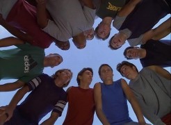 Кадр з фільму За будь-яку ціну