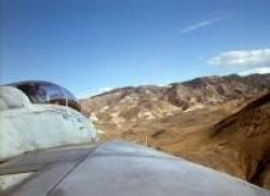 Кадр з фільму Земля - повітря