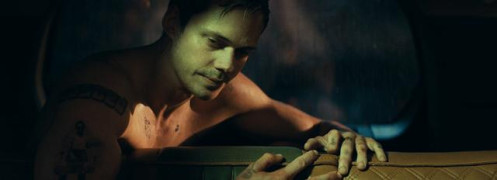 Кадр з фільму Під замком