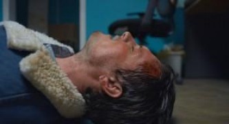 Кадр з фільму Гра з вогнем