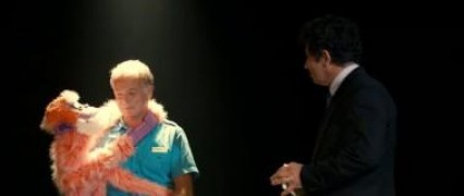 Кадр з фільму Ласкаво просимо на борт