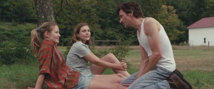 Кадр з фільму Марта Мерсі Мей Марлен