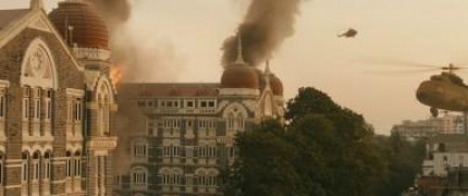 Кадр з фільму Готель Мумбаї. Протистояння