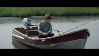 Кадр з фільму Там, де співають раки