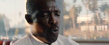 Кадр з фільму Грошова голка (Торговці тілами)