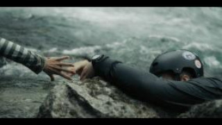 Кадр з фільму Дика річка