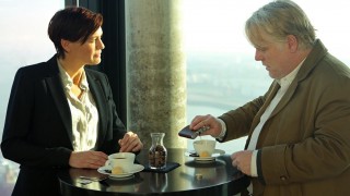 Кадр з фільму Ворог серед нас (Наднебезпечний)