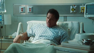 Кадр з фільму Незламний