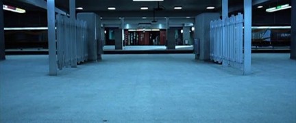 Кадр з фільму Чинник страху, або Лорі перемагає страх перед ескалатором