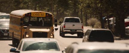 Кадр з фільму Автобус у вогні