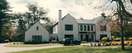 Кадр з фільму Ілюзія безпеки