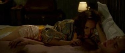 Кадр з фільму Планетаріум