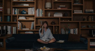 Кадр з фільму Матеріалісти