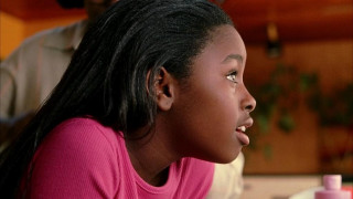 Кадр з фільму Високі паркани