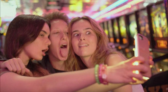 Кадр з фільму Квітка