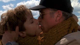 Кадр з фільму Назавжди