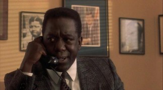 Кадр з фільму Хто б казав