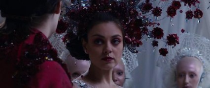 Кадр з фільму Піднесення Юпітер