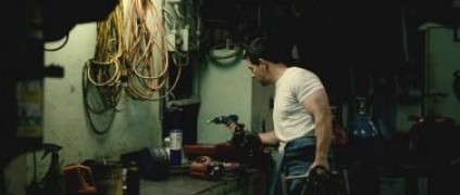 Кадр з фільму Контрабанда