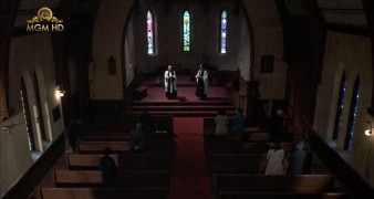 Кадр з фільму Ресторан Еліс