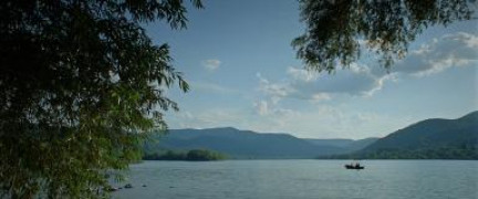 Кадр з фільму Заповіт Анни Лі
