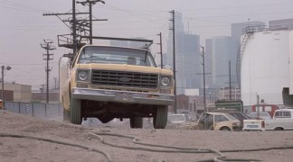 Кадр з фільму Подвійні неприємності