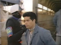 Кадр з фільму У Безвиході. Втеча з чотирнадцятої зони