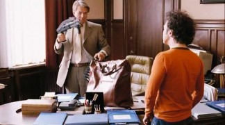 Кадр з фільму Чоловік за викликом 2