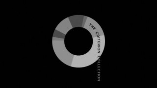 Кадр з фільму Щасливого різдва, містере Лоуренс