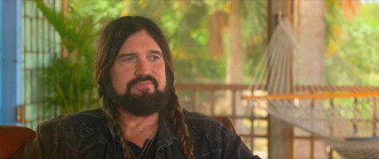 Кадр з фільму Різдво в Раю