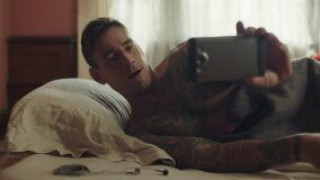 Кадр з фільму Проклятий будинок 2