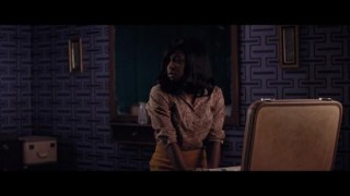 Кадр з фільму Погані часи у «Ель Роялі»