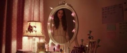 Кадр з фільму Уна