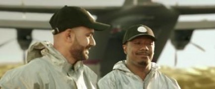 Кадр з фільму Поганці