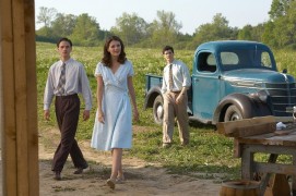 Кадр з фільму Замикаючи коло