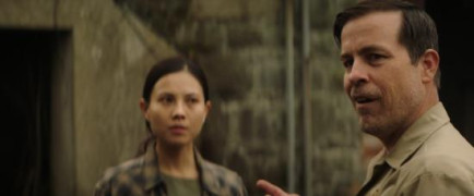 Кадр з фільму Хижа ніч