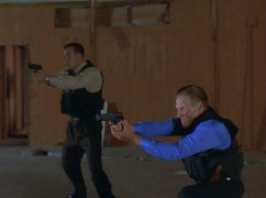 Кадр з фільму Злодій завжди злодій