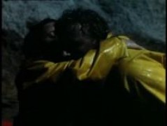 Кадр з фільму Небезпечна подорож