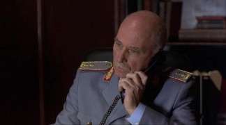 Кадр з фільму Під укіс